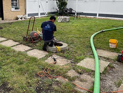 Professional plumber in Hodgkins Illinois providing residential and commercial plumbing services