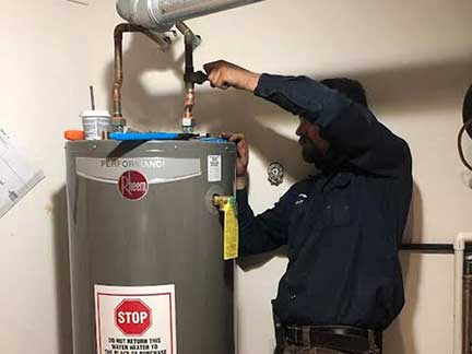 Professional plumber in Homer Glen Illinois providing residential plumbing services