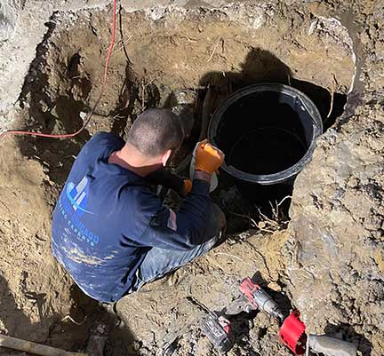 Professional plumber in Naperville Illinois providing residential plumbing services