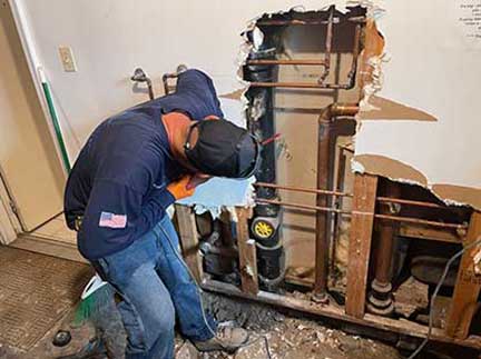 Local plumber in Darien Illinois performing plumbing repair and maintenance services