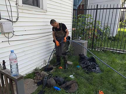 Local plumber in Hodgkins Illinois performing plumbing repair and maintenance services