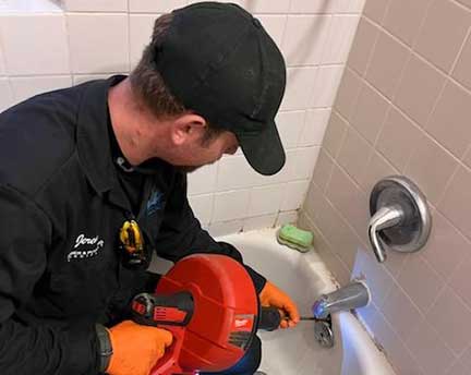 Local plumber near Bedford Park Illinois offering emergency plumbing services