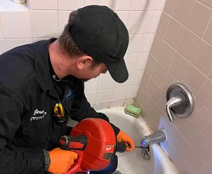 Local plumber near Orland Park Illinois providing emergency plumbing services