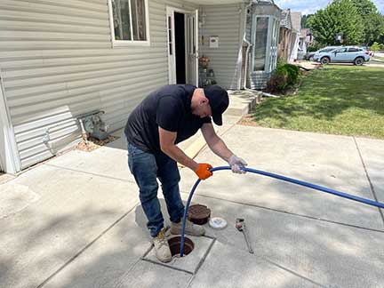 Local plumber near Tinley Park Illinois providing emergency plumbing services