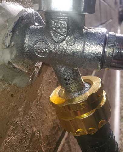 repair water spigot