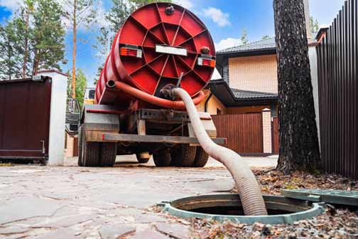 a professional septic pumping service in illinois