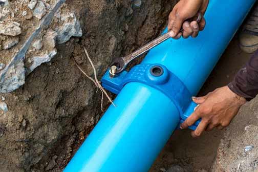 a man performing sewer line maintenance in lyons illinois.