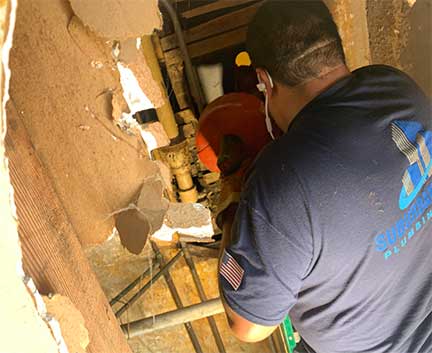 Professional plumber in Summit Illinois providing residential plumbing services